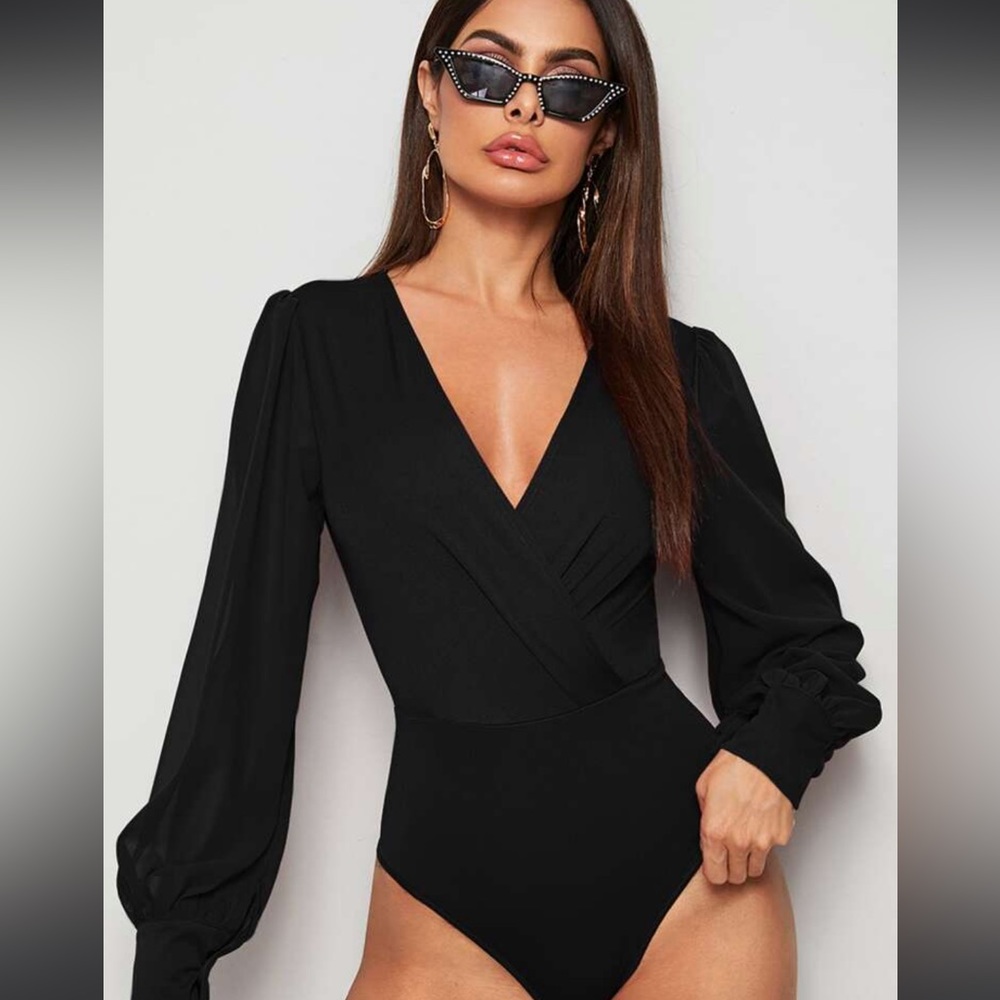 Shein Medium 6 Long sheer sleeve, low cut black sexy bodysuit
